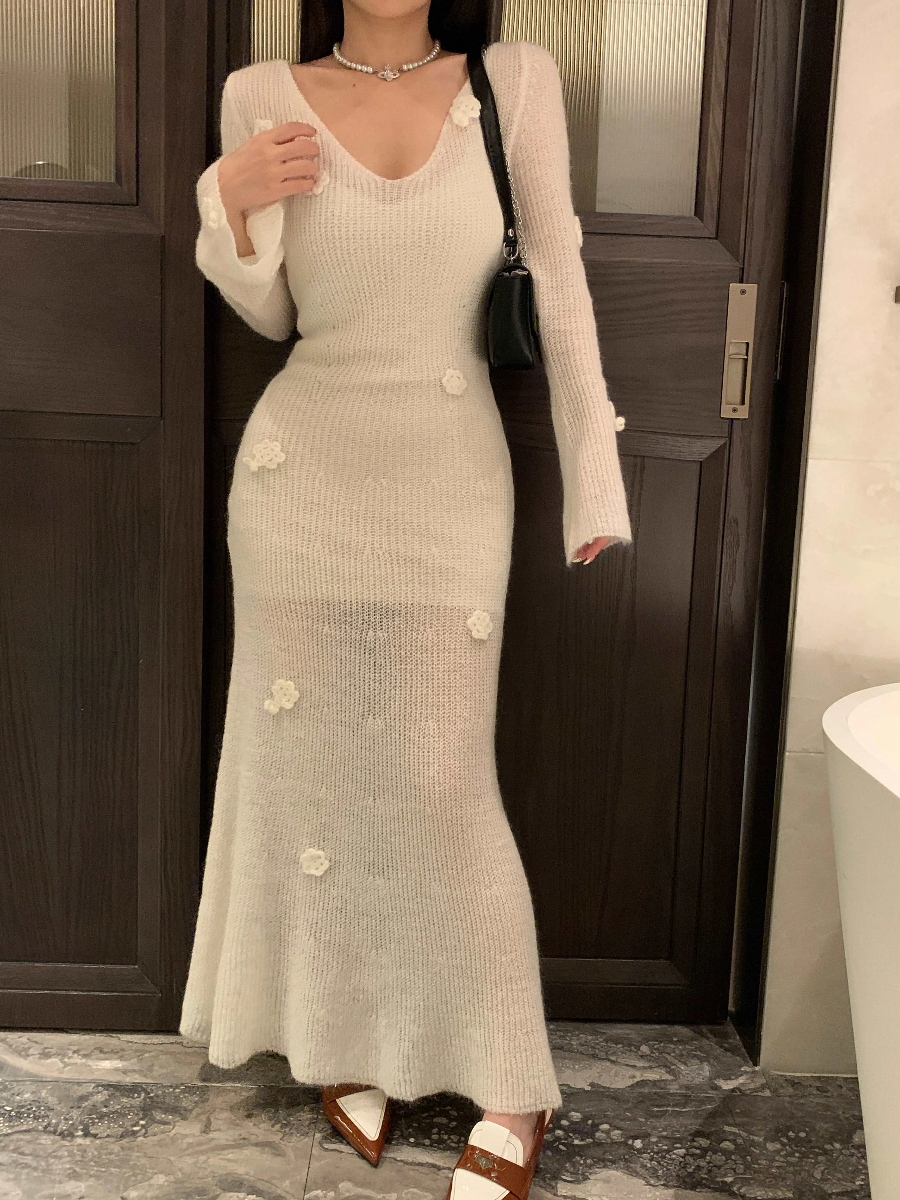 Classic Elegant Chic Autumn Fall 3D Flower Knitted Long Fishtail White Dress