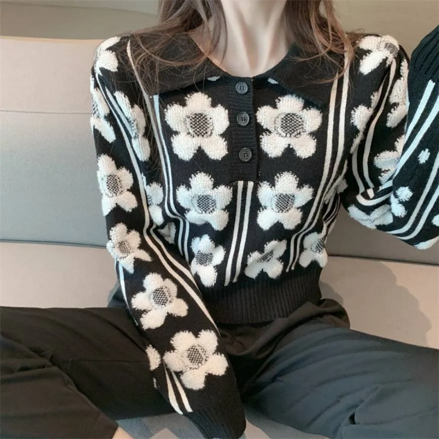 Floral Pattern Polo-Collar Sweater