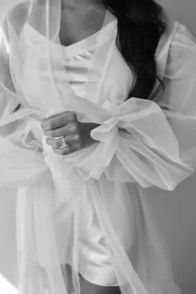 Maria Pleated Sleeves Tulle Bridal Robe