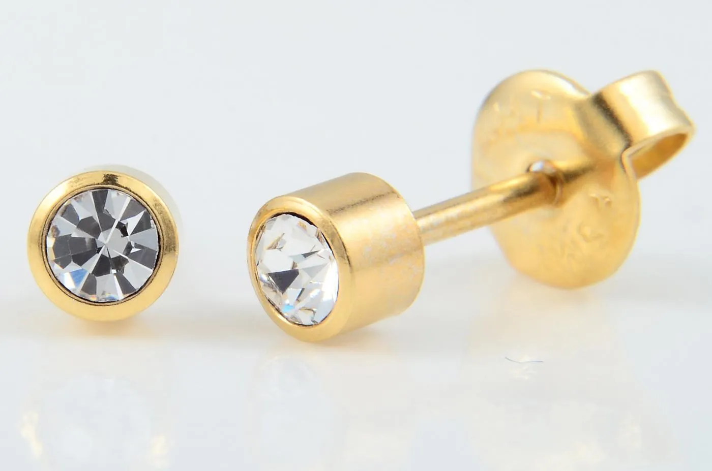 Pre-Sterilised Hypoallergenic Gold 3mm Crystal Earrings (1 pair) - 22-304